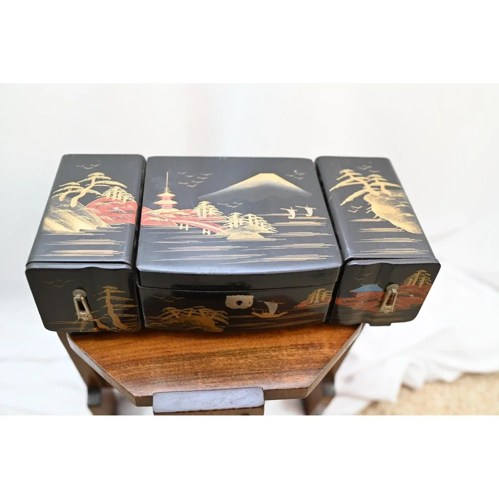 Vintage Japanese Mid Century Black Lacquer Jewelry Box Sankyo Music Box Fuji